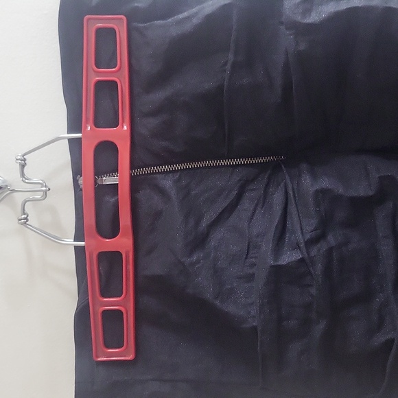 Mid length nicole Miller skirt - Picture 2 of 3